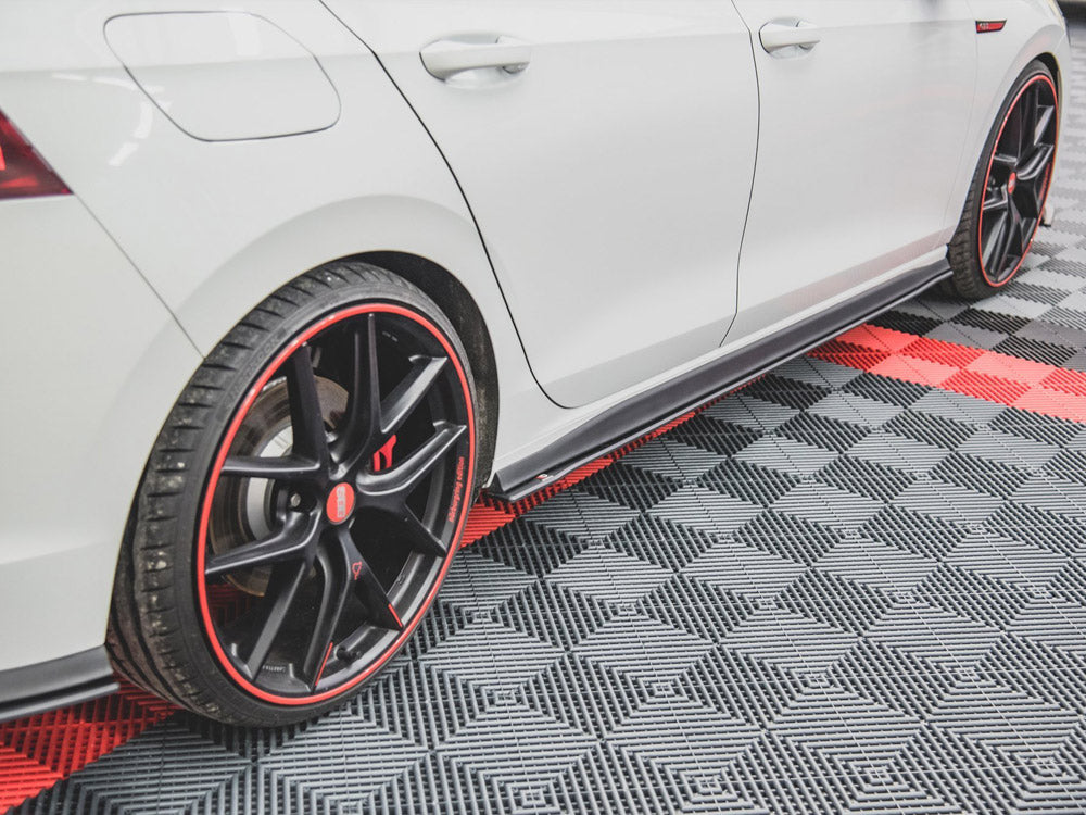 Street PRO Side Skirts Diffusers VW Golf 8 GTI / GTI Clubsport / R-line