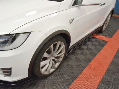 Side Skirts Diffusers V.1 Tesla Model X (2015-)