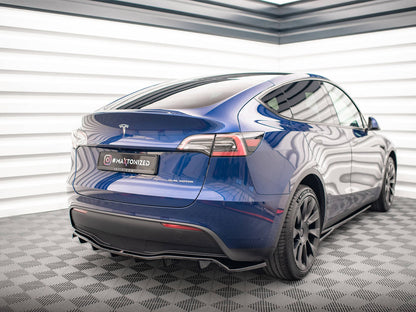 Central Rear Splitter (Vertical Bars) Tesla Model Y