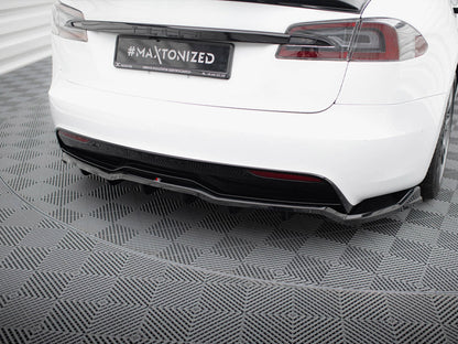 Central Rear Splitter (Vertical Bars) V.1 Tesla Model S Plaid Mk1 Facelift