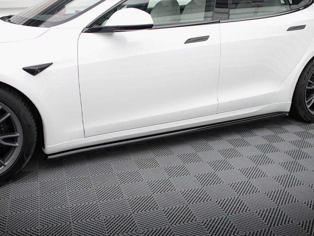 Side Skirts Diffusers V.2 Tesla Model S Plaid Mk1 Facelift