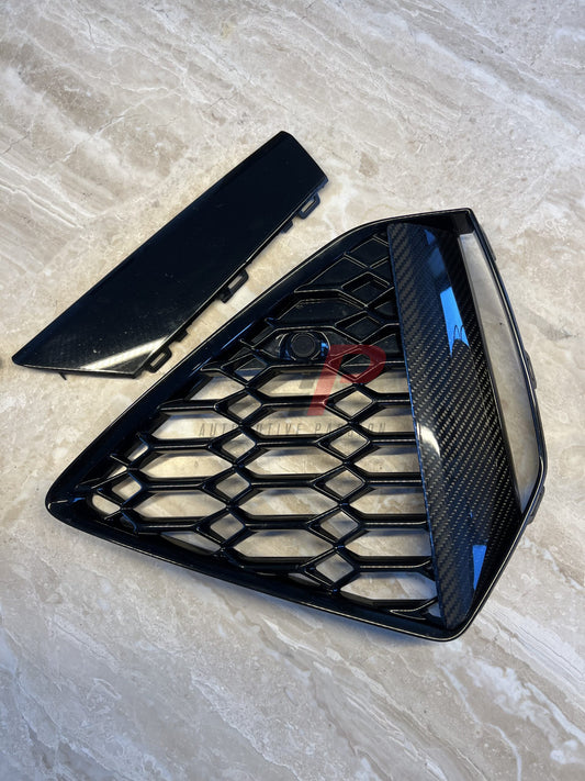 Audi RS6/RS7 C8 Front Dry Carbon Trim Replacement Set