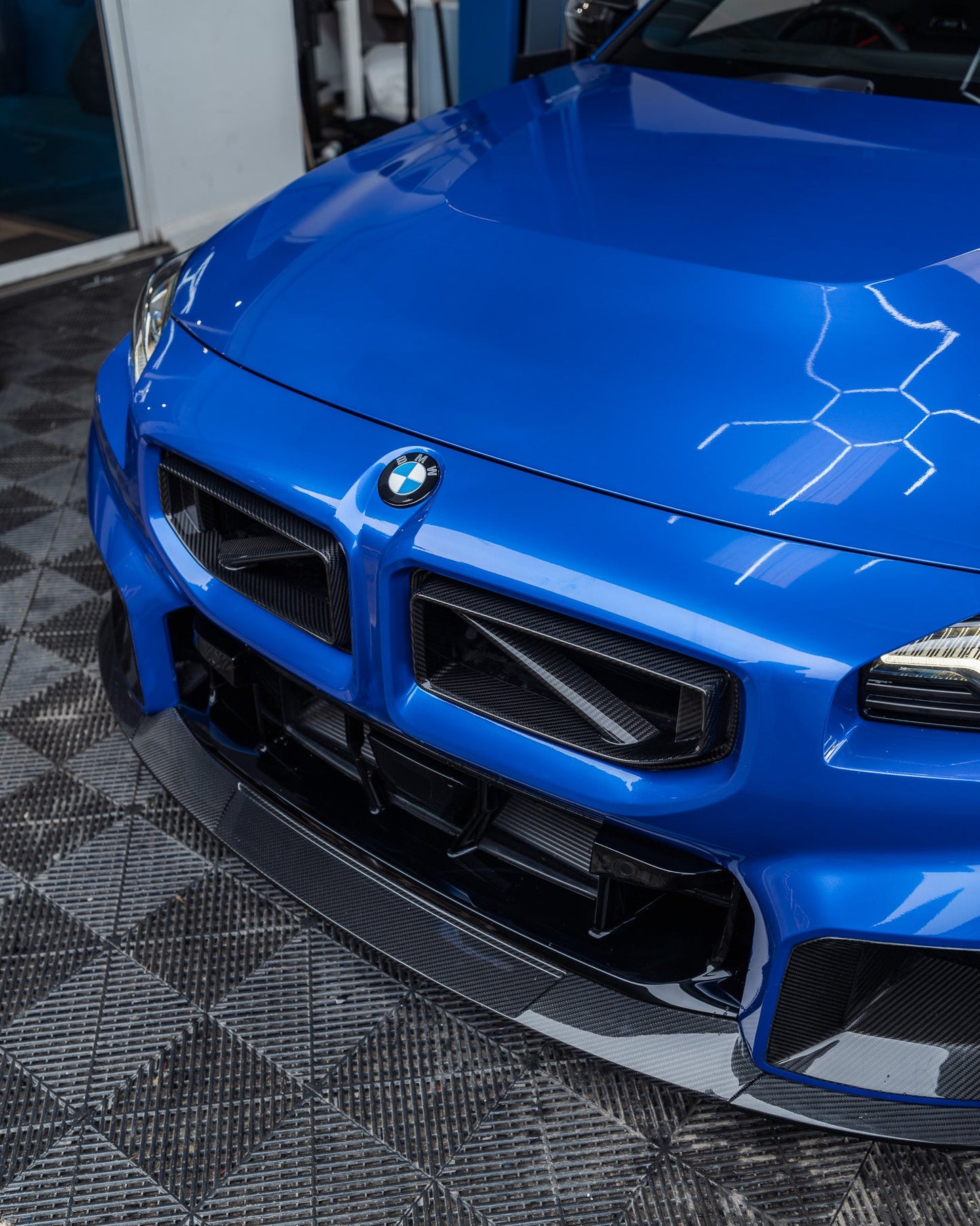 BMW M2 G87 Pre-Preg Performance Carbon Fibre Front Grilles by TRE (2023+)