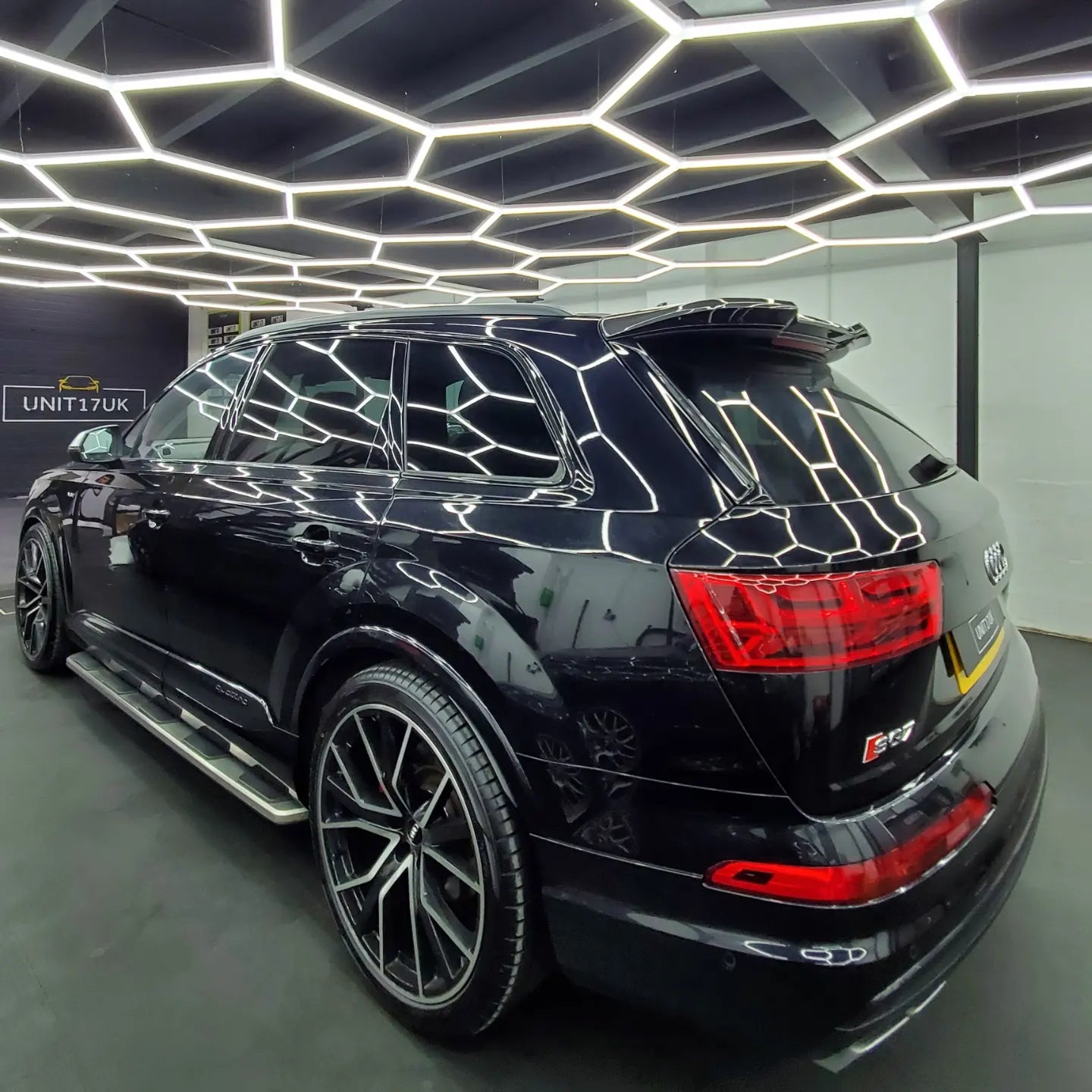 Audi Q7 SQ7 4M Carbon Fibre Rear Spoiler 2016+