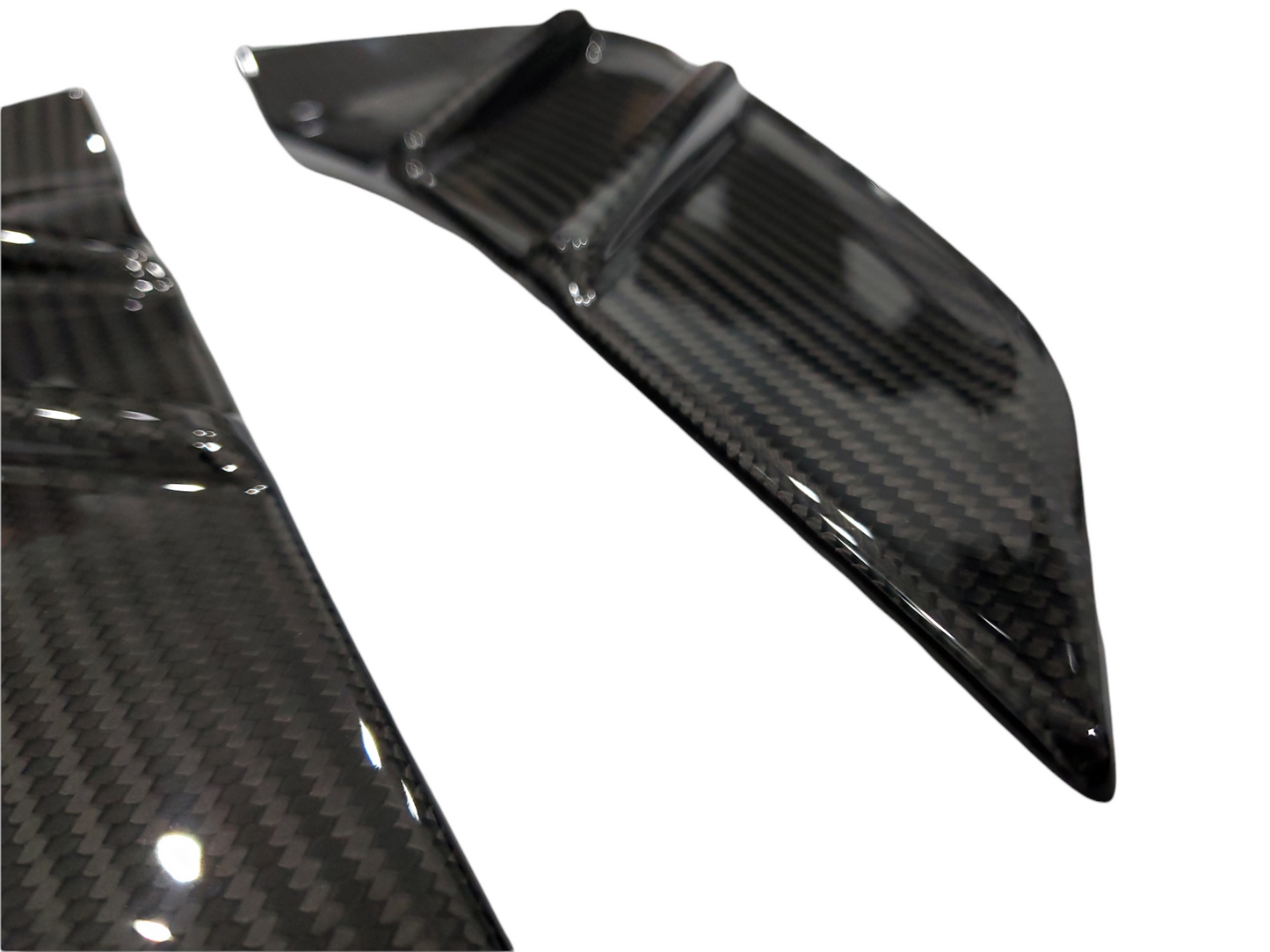 BMW G82/G83 M4 M Performance Style Dry Carbon Fiber Side Marker Set Pre Preg Fender/wing (Replacement)