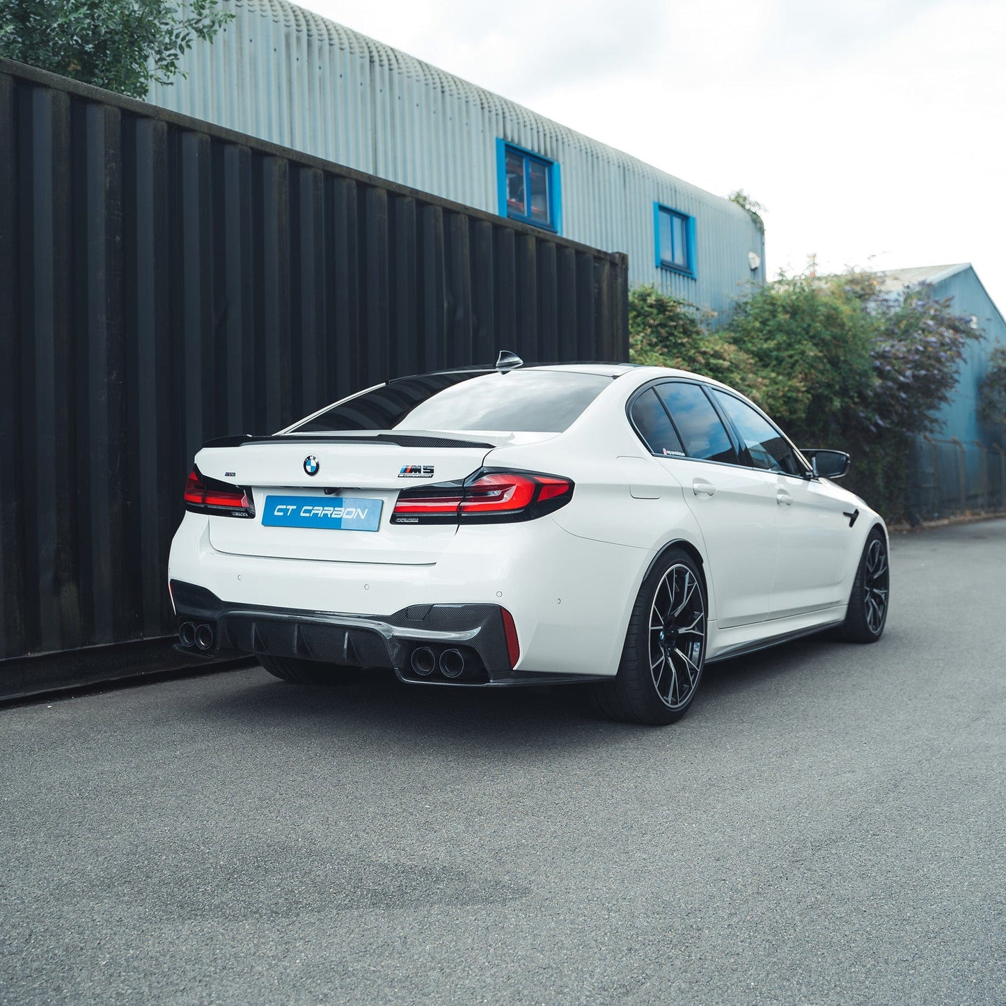 BMW F90 M5 CARBON FIBRE DIFFUSER - 3D STYLE