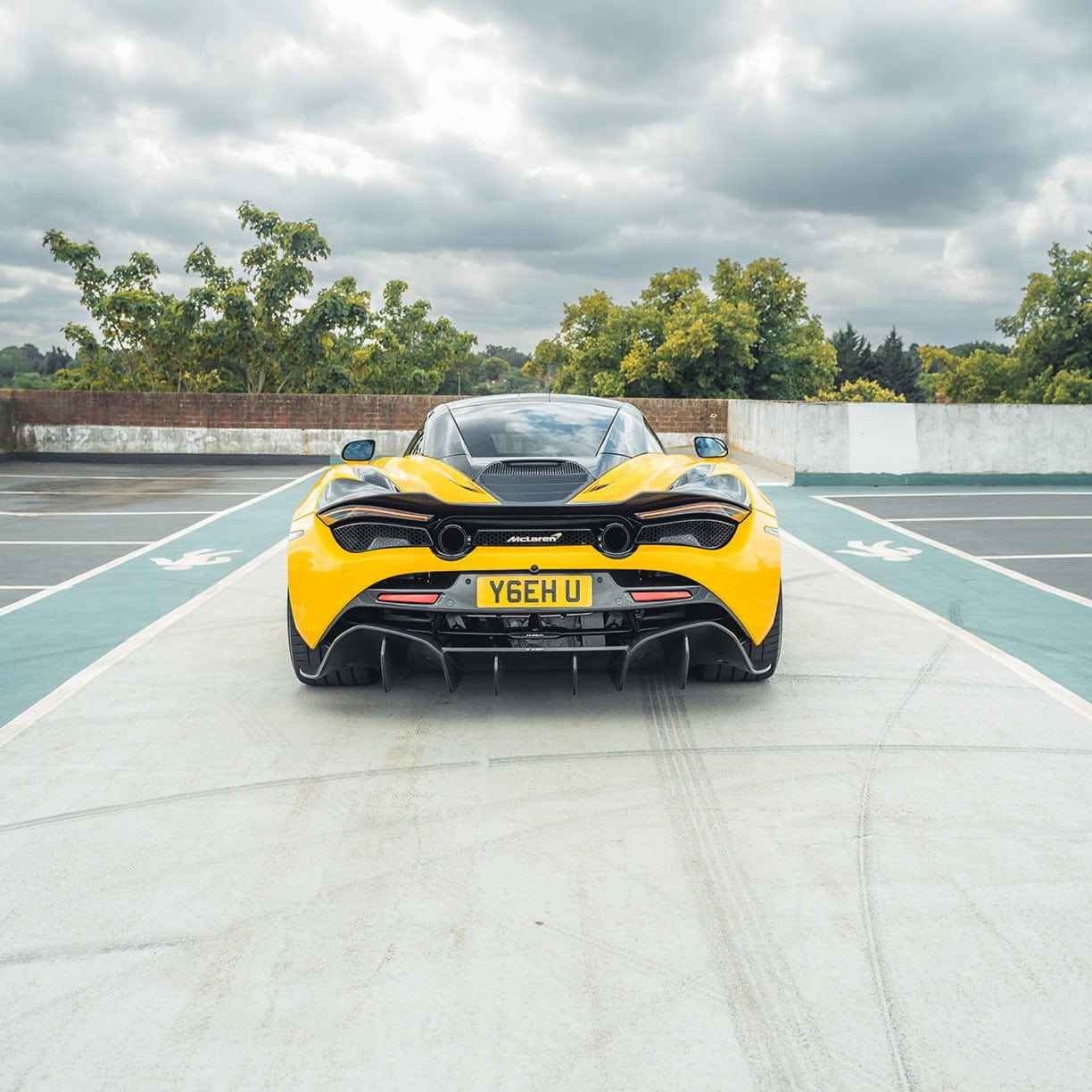 MCLAREN 720S CARBON FIBRE DIFFUSER