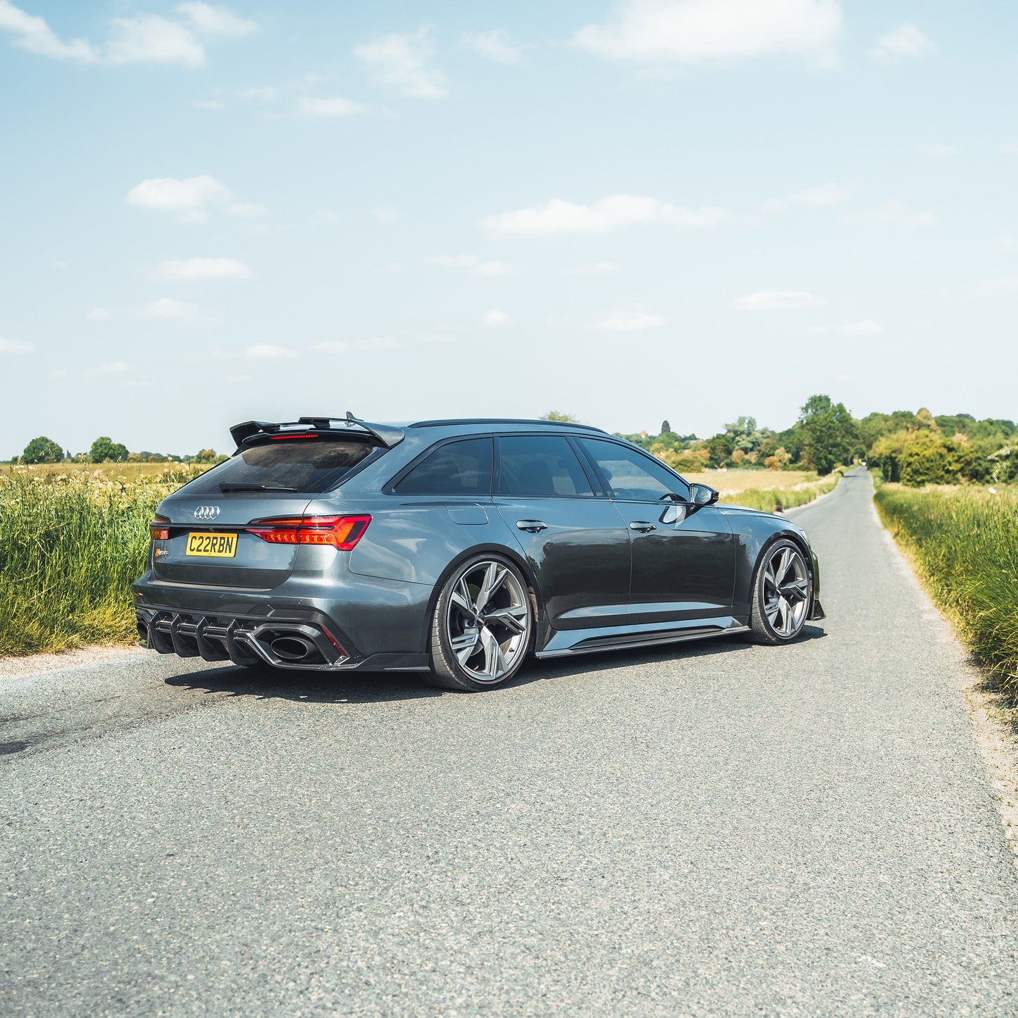 AUDI RS6/RS7 C8 AVANT CARBON FIBRE SIDE SKIRTS - CT DESIGN