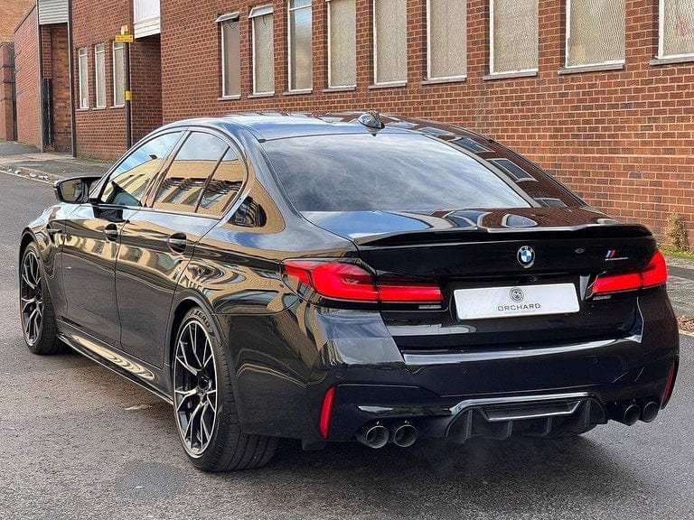 BMW F90 M5 LCI SALOON FULL CARBON FIBRE KIT - MP STYLE