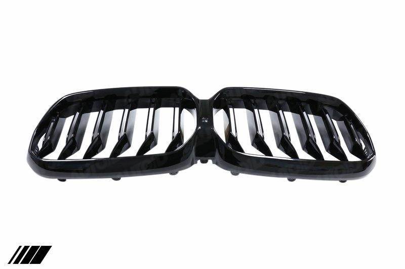 BMW 5 Series LCI G30 G31 Gloss Black Kidney Grilles (2020+)